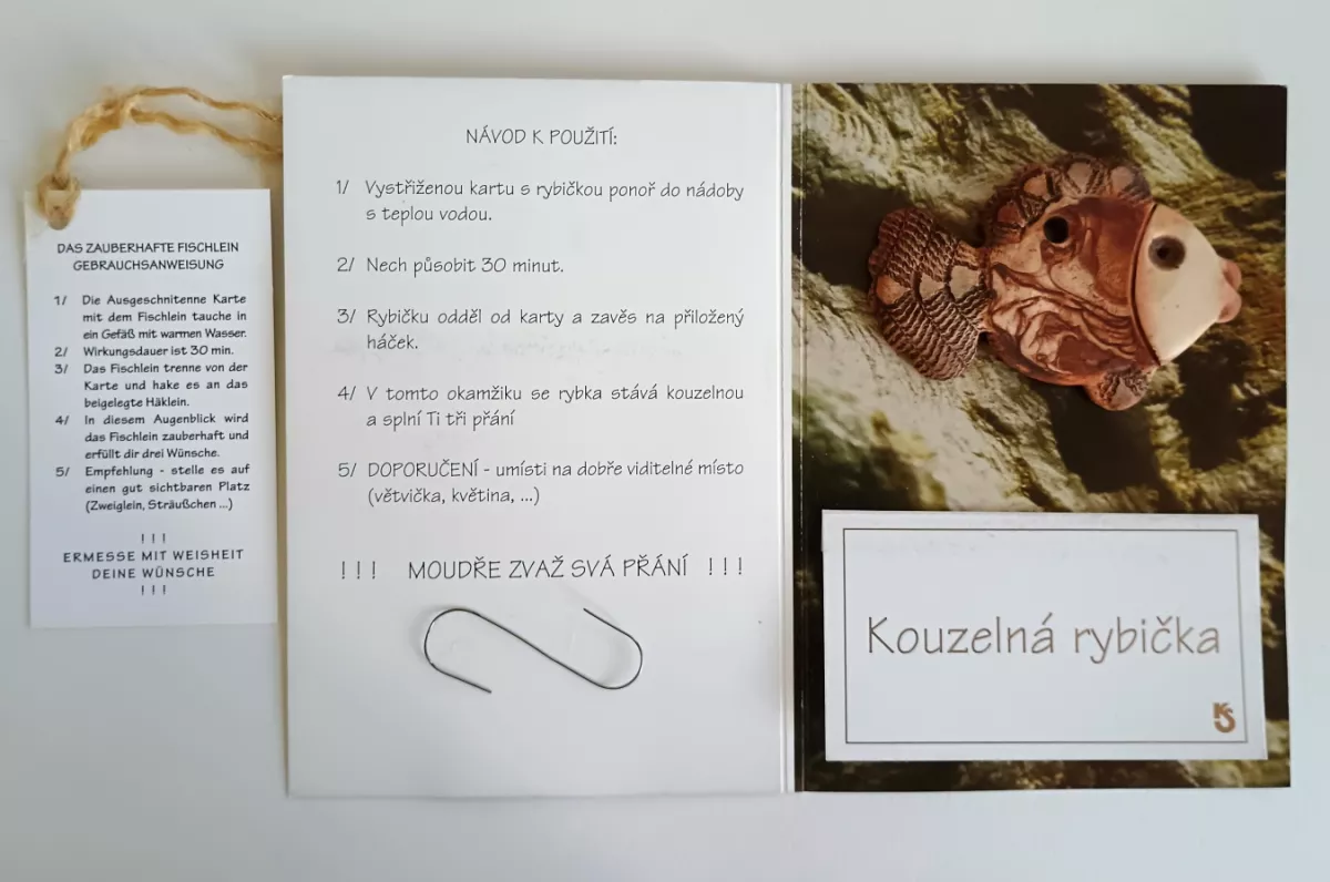Kouzelná rybička-hnědá originální keramická dekorace s přáním, ruční výroba, dárkové balení, Regionální produkt Jizerské hory.